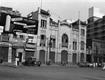 Tapumes do futuro Edifício Berenice ao lado do Cine Recreio.