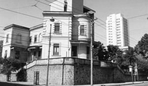 Residência Dino Bueno